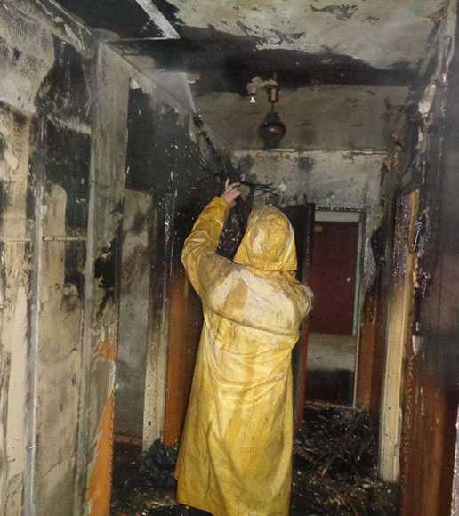 Запах после пожара (гари) в квартире: как избавиться, убрать, удалить?