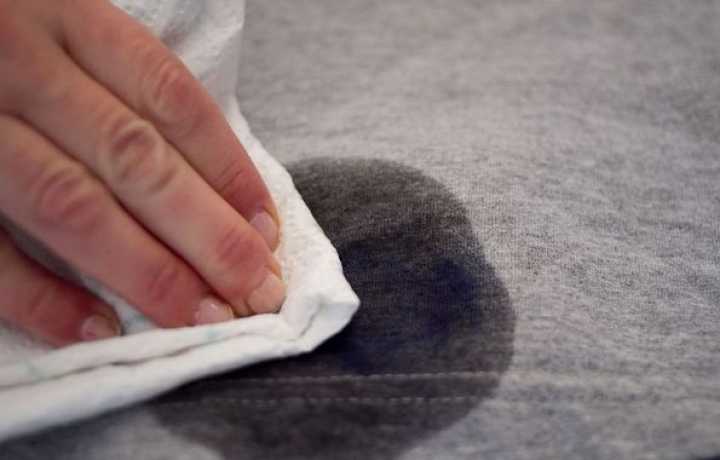 Проверенные способы, как вывести пятно с джинс в домашних условиях