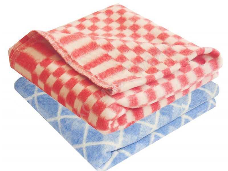 Как правильно стирать байковое одеяло в стиральной машине и руками