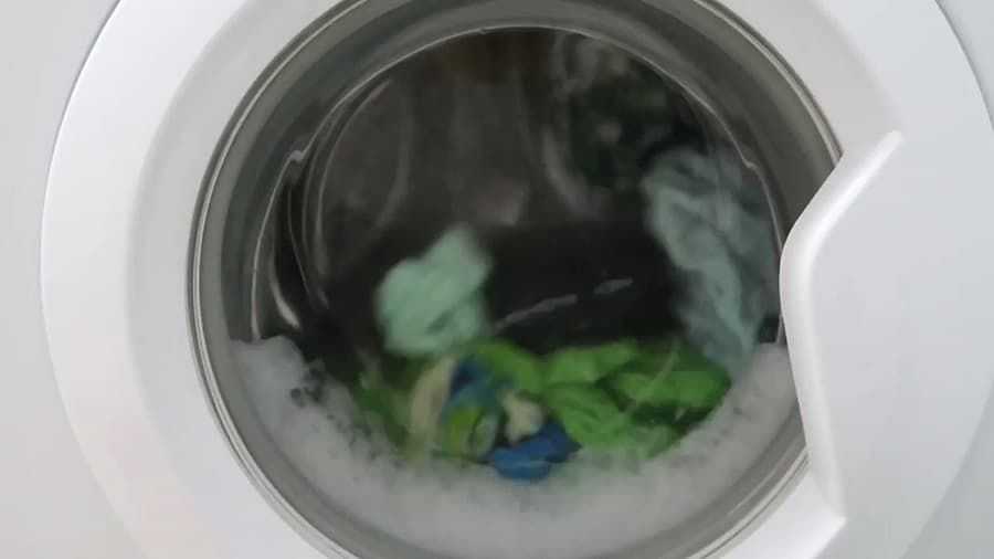 Постирала деньги в стиральной машине: что делать, как высушить?