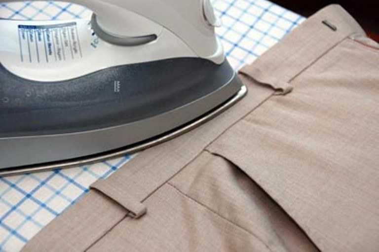 Глажка брюк: как правильно гладить классические мужские штаны без марли? ткань для глажки шерстяных брюк