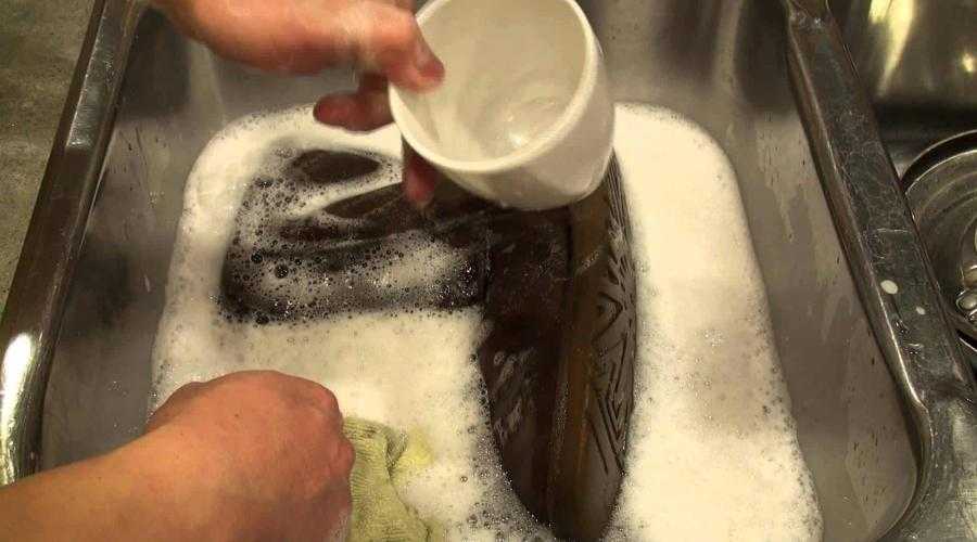 Как правильно и можно ли вообще стирать дубленку в машинке и руками?