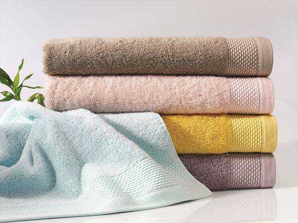 Как постирать махровые полотенца в машинке и руками: способы применяемые в домашних условиях