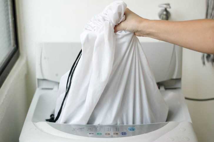 Как стирать тюль в стиральной машине автомат и вручную, средства для отбеливания, крахмаление и глажка штор