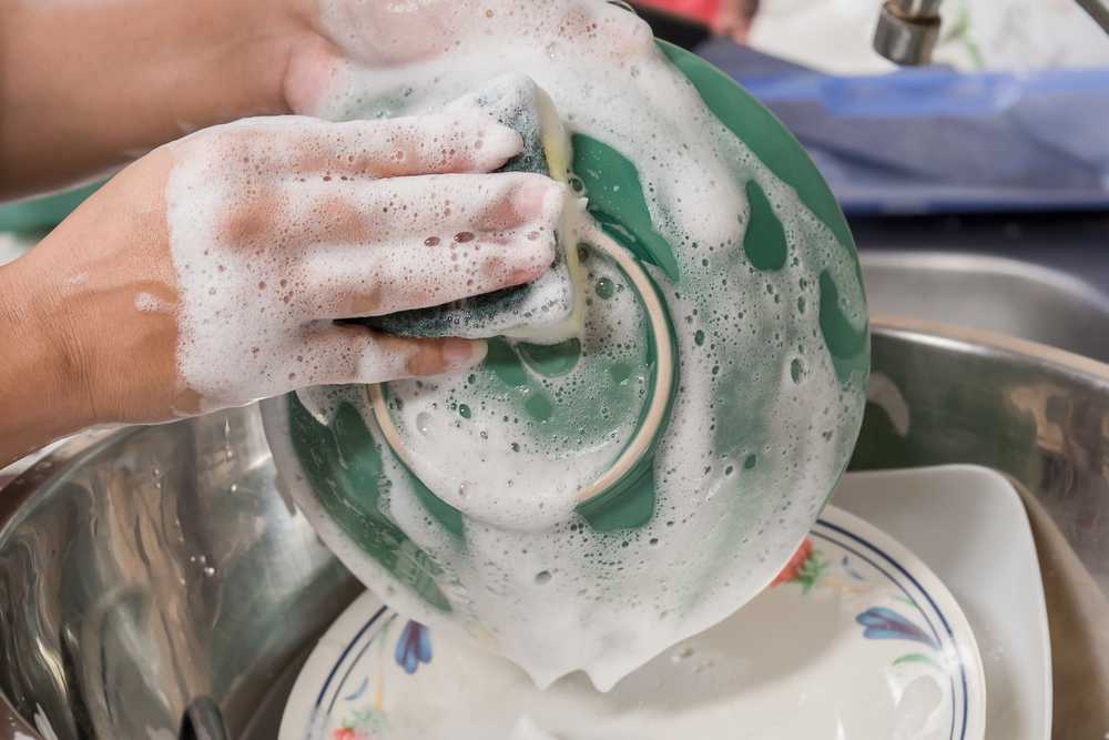 Средство для мытья посуды своими руками: зачем готовить моющие препараты самостоятельно, рецепты, как сделать натуральные гели и пасты в домашних условиях