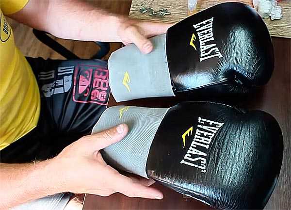 Как чистить боксерские перчатки: 13 шагов