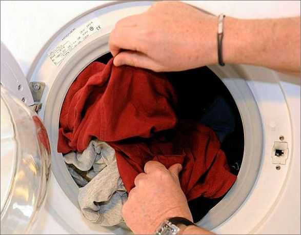 15 причин, почему стиральная машина не отжимает бельё