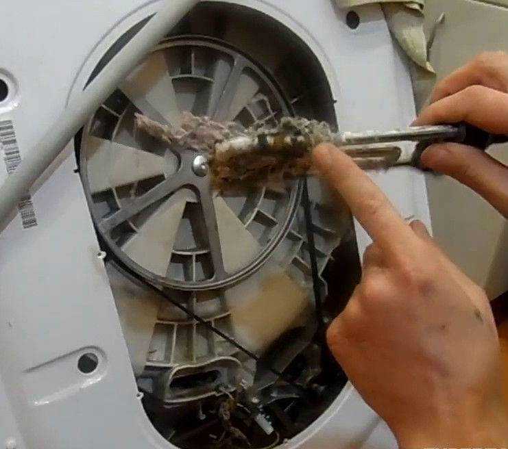 Шум при вращении барабана в стиральной машине: почему он появляется и что делать