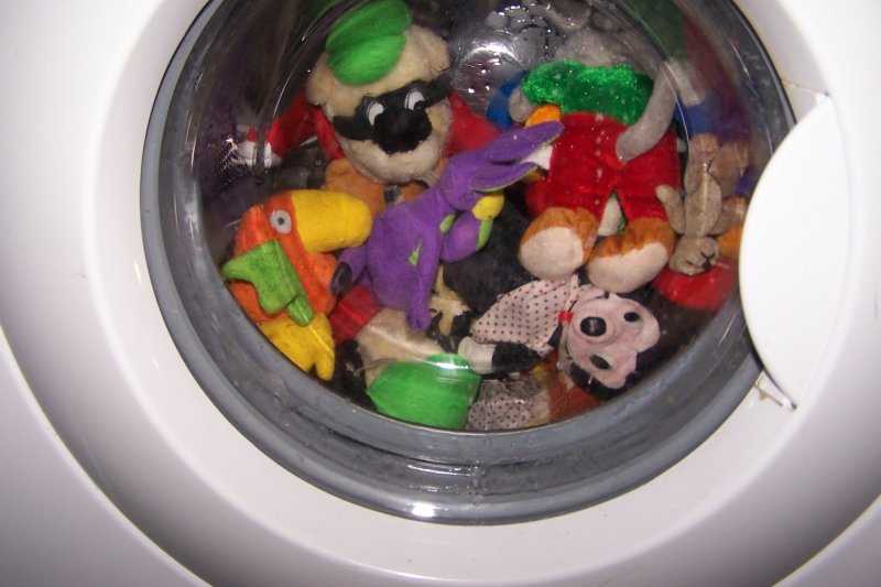 Как постирать мягкие игрушки в стиральной машине?