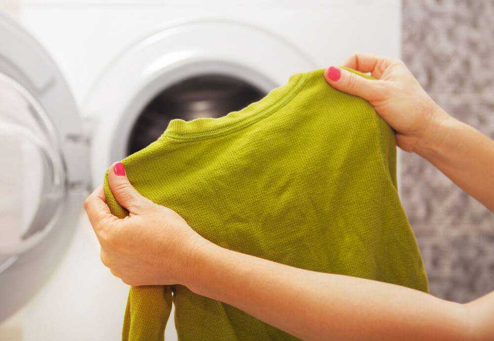 Как правильно стирать шерстяные вещи вручную и в стиральной машине