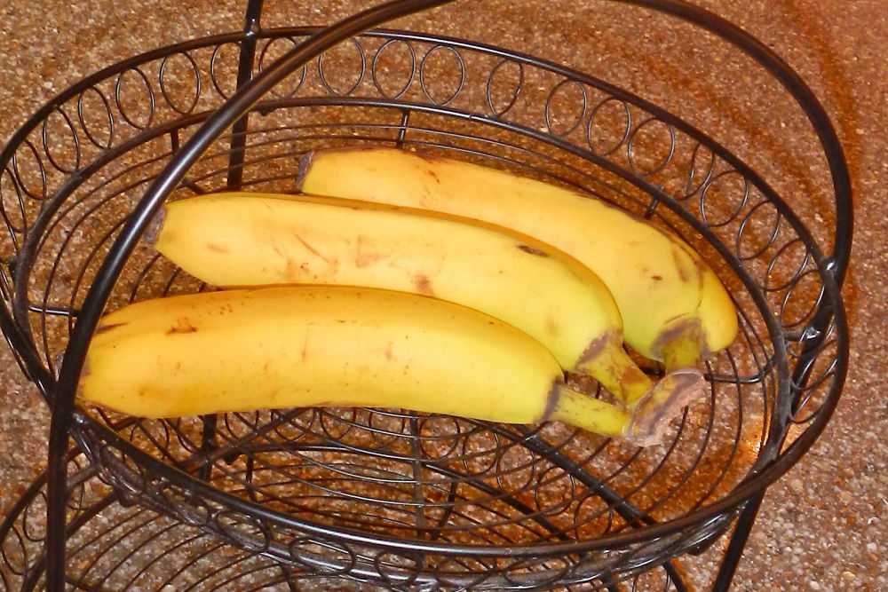 Как хранить бананы дома, чтобы не чернели и не портились