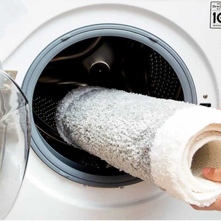 Можно ли стирать коврики в стиральной машине и как правильно это делать Стирка ковриков для ванной в машинке Какие коврики без вреда для материала можно