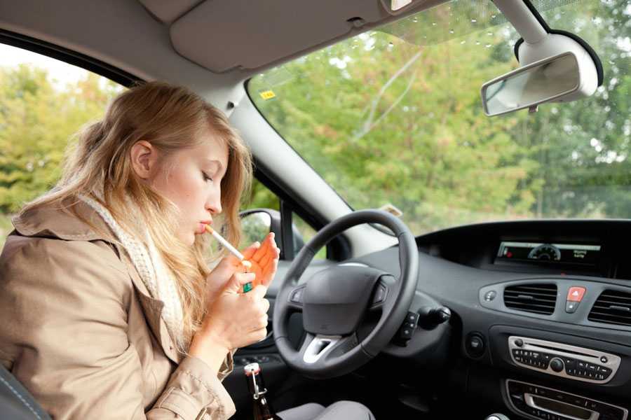 Как избавиться от запаха в автомобиле: способы удаления запахов из салона
