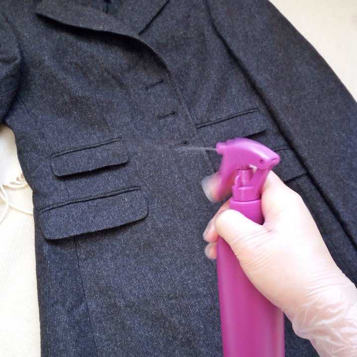 Деликатное отношение и никакой спешки: как в домашних условиях постирать кашемировое пальто?