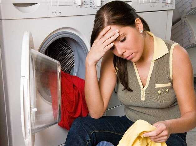 Как стирать черные вещи в стиральной машине: жесткие правила