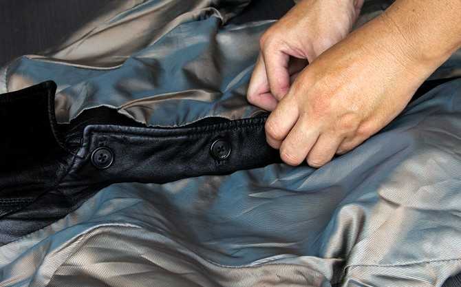 Стирать или не стирать: как почистить кожаную куртку в домашних условиях