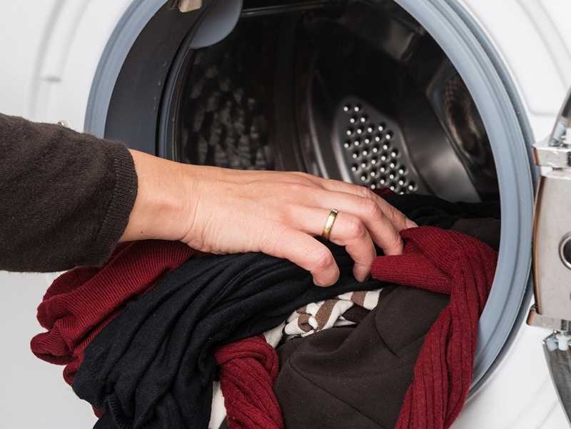 Можно ли и как стирать пиджак в стиральной машине автомат?