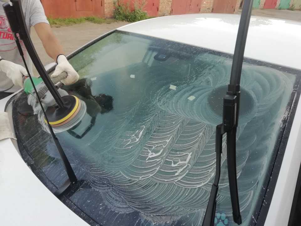 Как убрать царапины с боковых стекол автомобиля