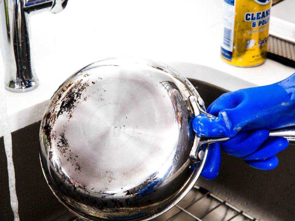 Как почистить сковородки от застарелой гари и многолетнего нагара