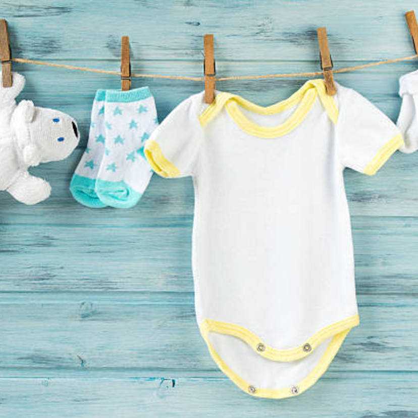 Как стирать вещи для новорожденных перед роддомом — priborka