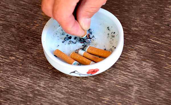 Как быстро избавиться от запаха сигарет в квартире?