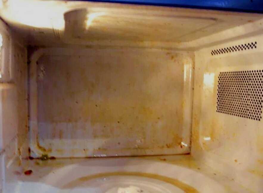 Чем отмыть микроволновую печь от загрязнений?