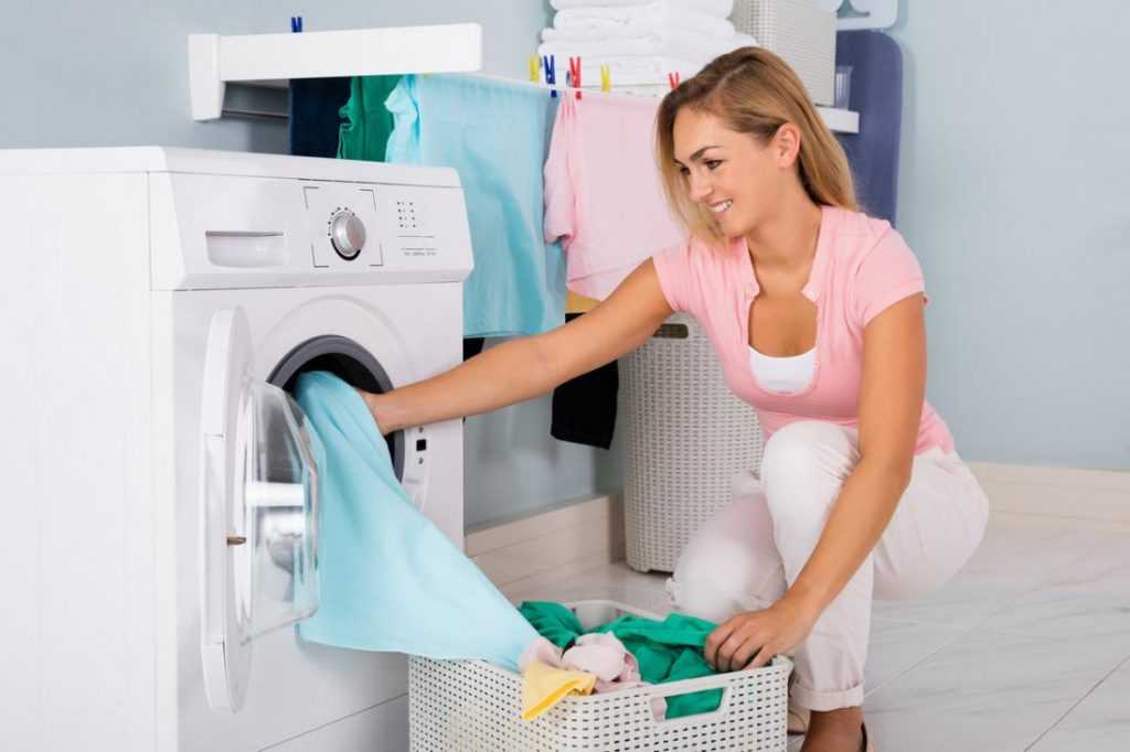 Как постирать коляску в стиральной машине или вручную
