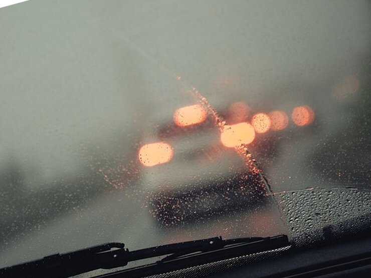 Как избежать запотевания стекол в автомобиле