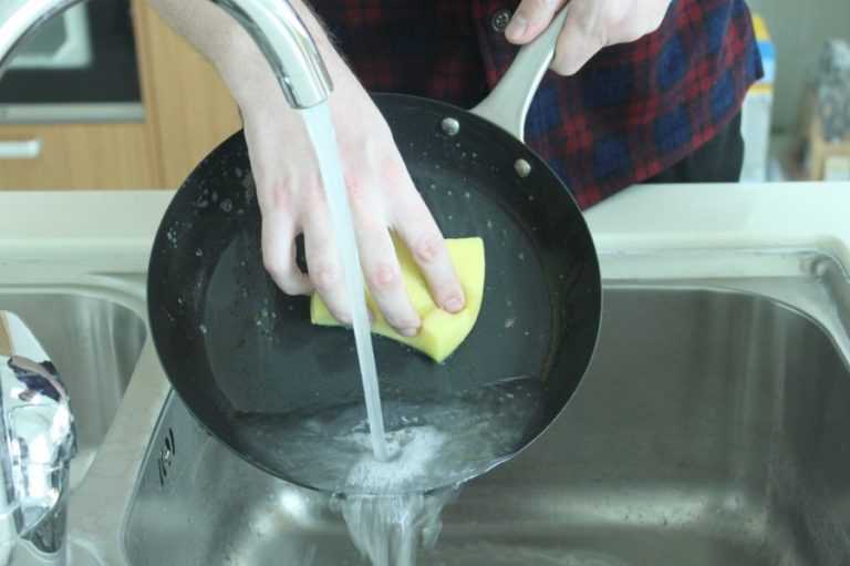 Как и чем отмыть духовку начисто в домашних условиях – эффективные способы