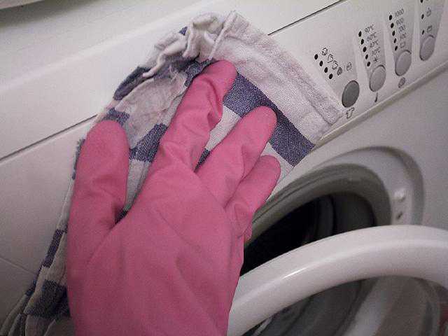 Как стирать рюкзак канкен (fjallraven kanken): можно ли в стиральной машине, как правильно почистить руками, как сушить и ухаживать за сумкой?