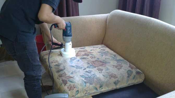 Как почистить диван в домашних условиях (замшевый, велюровый, из экокожи, искусственной замши, флока, кожзама и т.д.) с помощью парогенератора, моющего пылесоса
