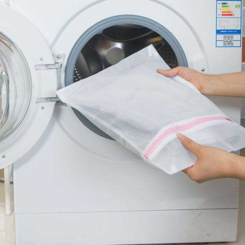 Мешок для стирки в стиральной машине: виды и правила использования