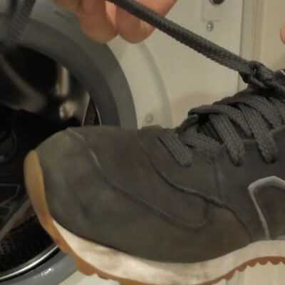 Как постирать замшевые кроссовки: в стиральной машинке и вручную